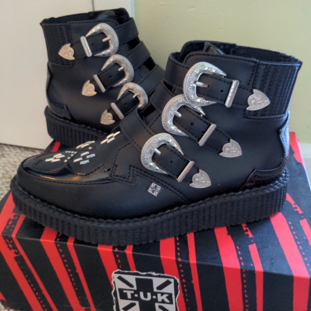 Tuk creepers SOLD